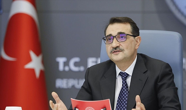 Bakan Dönmez'den 'doğalgaz dağıtım merkezi' açıklaması
