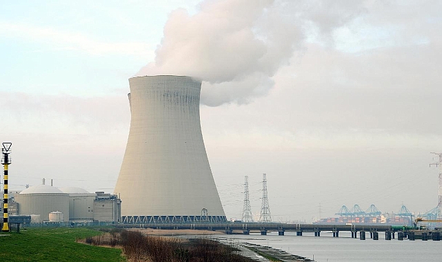 Polonya 3 nükleer enerji santrali inşa edecek