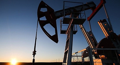 Petrol fiyatları haftaya düşüşle başladı