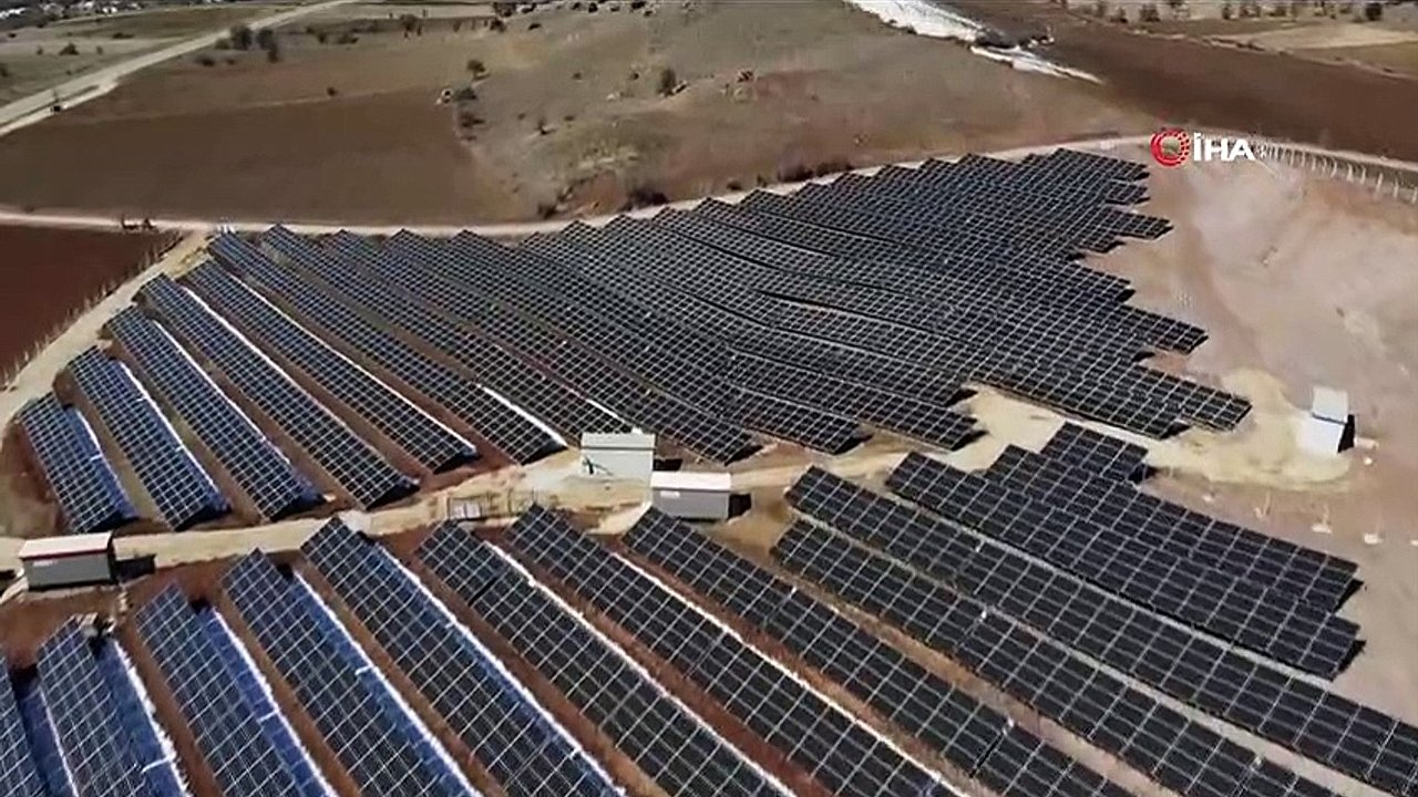 Doğu Karadeniz'in en büyük güneş enerji santrali üretime başladı