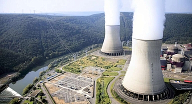 İran yeni nükleer enerji santralinin inşasına başladı