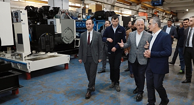 Eski Bakan Ahmet Arslan’dan Teksan’a ziyaret
