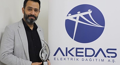 AKEDAŞ Elektrik, “Enerji Dağıtım Sektöründe Yılın Dijital Dönüşüm Ödülü”nü Kazandı