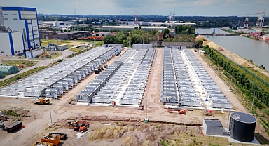 Avrupa’nın En Büyük Enerji Depolama Projesinde İlk Etap Tamamlandı