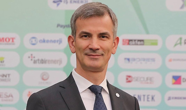 TÜREB Başkanı İbrahim Erden: Temiz Enerji Türkiye'nin Geleceğine Güç Veriyor